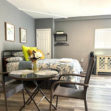 Spacious Studio With Private Entry 모레노밸리 외부 사진